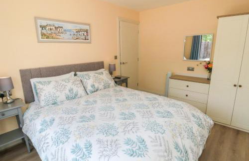 6 Fairfax Close - Photo 7