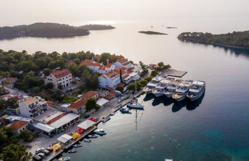 Corallium - Photo 22