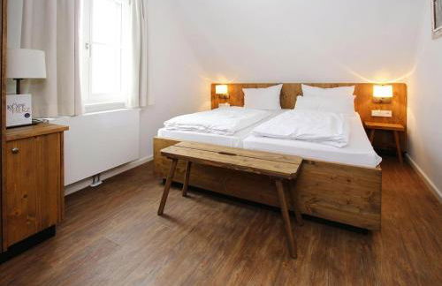 Semi-detached Houses, Turf House - Foto 156