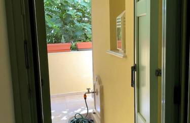 Διαμέρισμα σε ανακαινισμένο αρχοντικό 19ου αιώνα, κέντρο Μύρινας - Photo 25