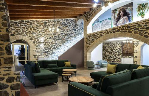 Villa Pasiphae - With Private Heated Pool - Photo 73