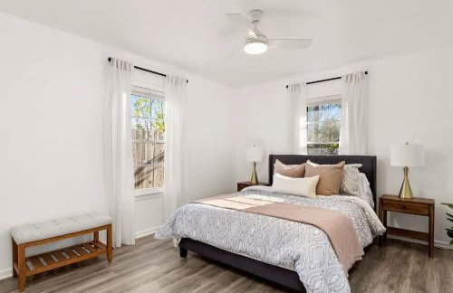 Stylish and Cozy 2BR in Vibrant East Austin - Foto 25