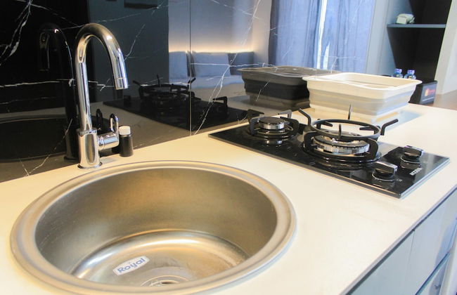 Homey and Comfort Studio at West Vista Apartment - Photo 5