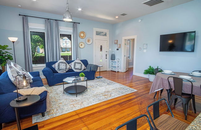 Stunning 3br/2ba Haven in Downtown's Heart - Foto 10