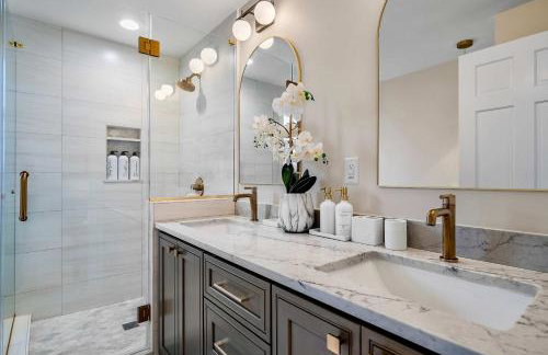 Serene Sunlit Retreat - Remodeled with EV charging and AC - Foto 5