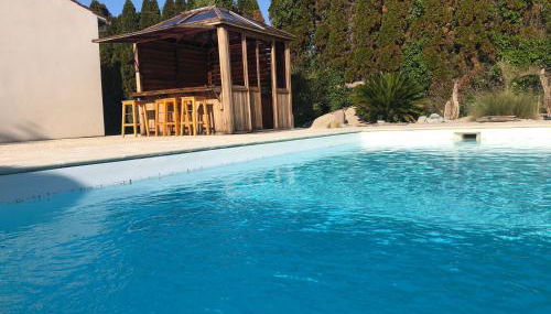 Piscine et jacuzzi à 2km de la plage de St Georges de didonne - Foto 3