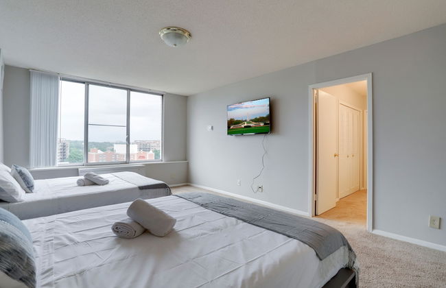 Restful Stay in DC Apartments - Photo 23