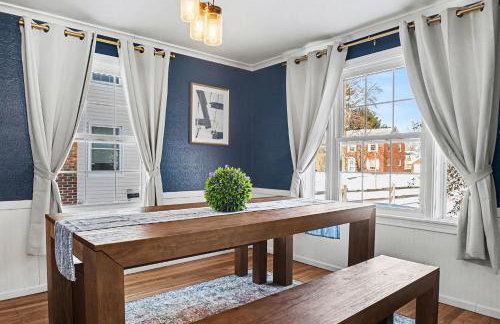 3-Bedroom House Near Notre Dame with Parking - Foto 10