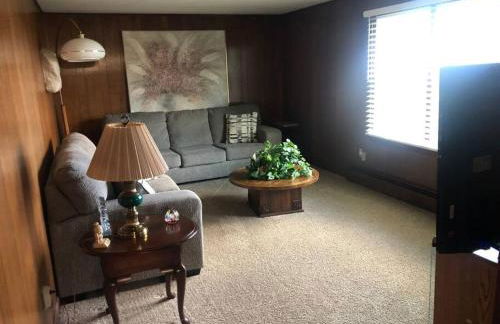 Family-Friendly Home CLOSE to SYR Univ DWNTWN & THE DOME! Location Location Location - Foto 5