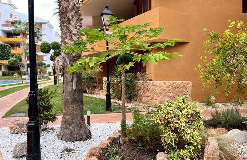 Punta Prima - Charming Spanish Apartment with South-Facing Terrace by the Sea - Foto 57