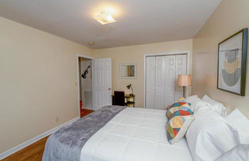 Delightful Duplex - Steps Away from TSU - Foto 35