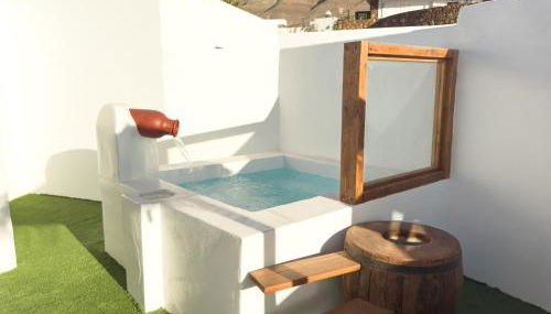 Bungalow Ahul Famara con pequeña piscina - Foto 2