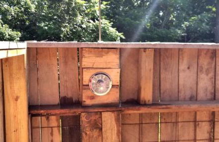 Rustic Octagon-Shaped Cabin for a Glamping Getaway near Huntington, West Virginia - Foto 3