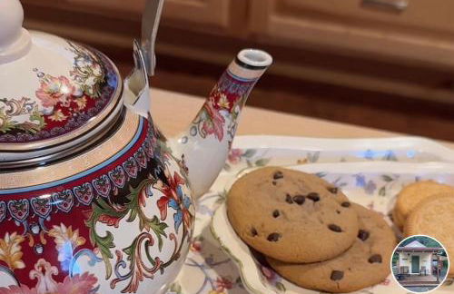 Enchanted Hollow- Cozy, Romantic Woodland Getaway - Photo 65