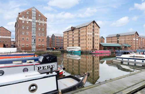 Elliot Oliver - Loft Style 2 Bedroom Apartment With Parking In The Docks - Foto 38