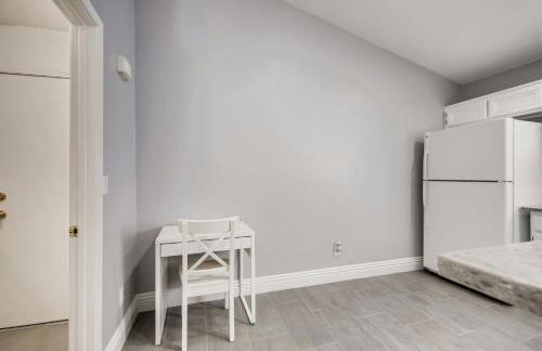 Luxurious House With A Pool, Spa, and Patio, Sleeps 6 Comfortably - Foto 29