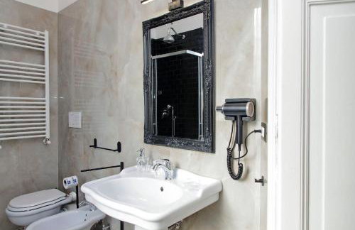 Interno 5 elegante residenza per 10 pax vicina a Colosseo e Santa Maria Maggiore - Foto 56