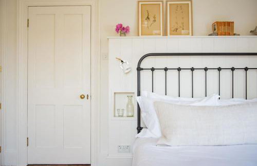 East Cottage by Bloom Stays - Photo 26