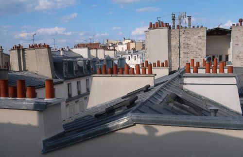 Paris 17ème - STUDIO compact 10m2 -110 sqf - coeur BATIGNOLLES - ideal SOLO traveler - Foto 2