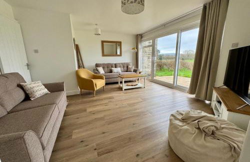 Family friendly 3 bedroom bungalow - Photo 25