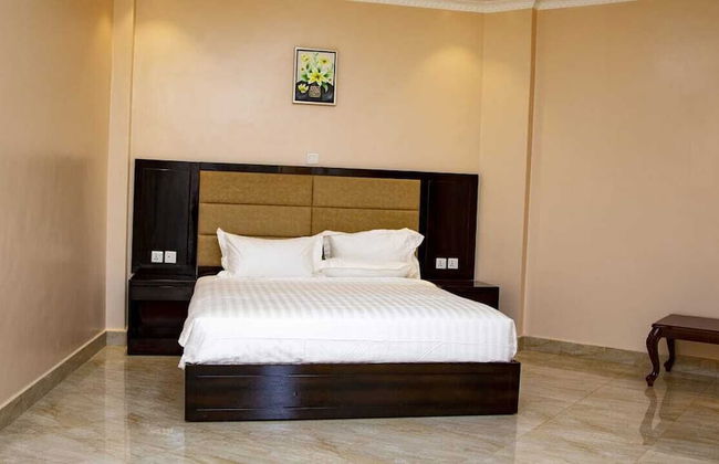 Madras Hotel and Apartments - Foto 3