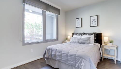 Stylish Condo at Clarendon with Rooftop Views - Foto 4