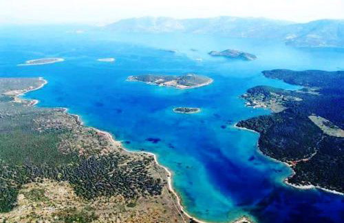 Thea Hotel - Studios & Suites - Photo 36