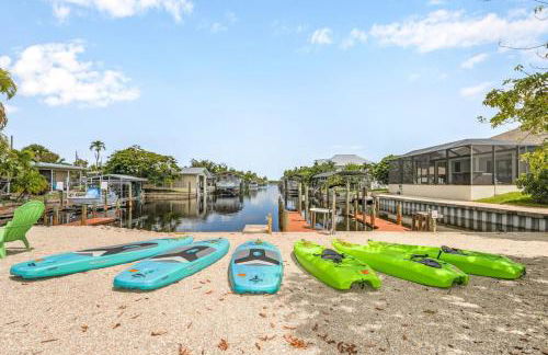 Blue Heron fish, boat, wine, dine, relax, repeat - Foto 5