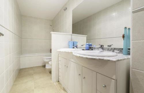 Ubicación idílica en Rosamar, a 1 min de la playa - Foto 14