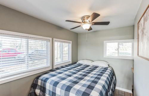 Cozy Lakefront Studio On Long Lake! Home by RedAwning - Foto 32