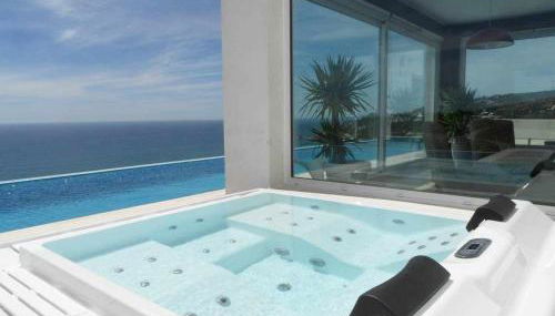 LUJOSA VILLA PISCINA 25 METROS SUIT 60m2 SPA SAUNA - Foto 5