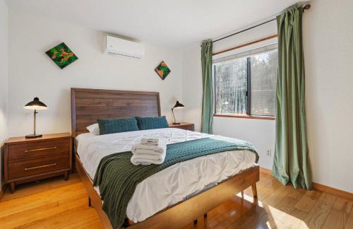 Riverfront w Cedar Hottub, Sauna, Movie Theatre - Photo 61