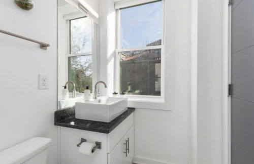 TWO Adjacent Homes in 12 South and Belmont area Sleeps 20 People - Foto 43