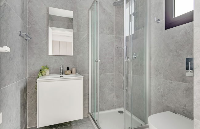 Sanders Crystal 2 Limassol - Photo 41