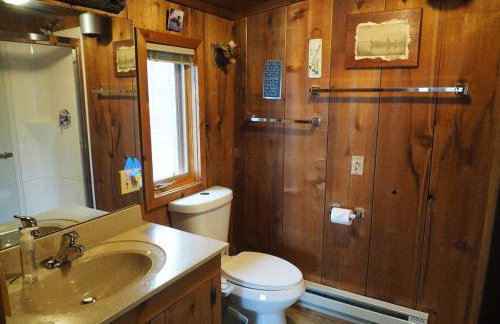 Vermilion Lakeside Cabin with Sauna, 2 Docks, AC - Photo 24