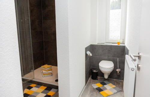 Moderne Ferienwohnung am Thüringer Wald perfekt für Familien, Paare & Urlaub mit Hund, mit Sauna & Balkon - Photo 43