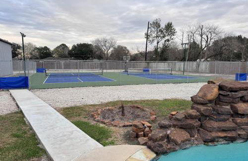 Pickleball-Basketball Oasis-Pool & Spacious Home - Photo 23