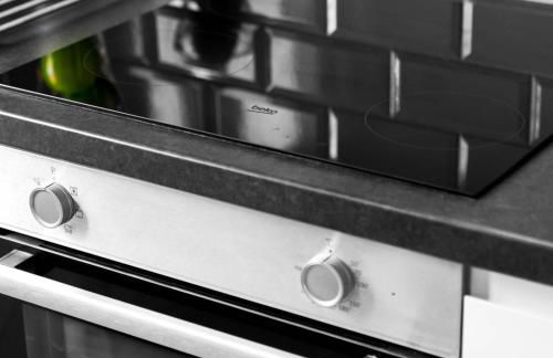 Stylish Apartment - High Speed Internet & Free Netflix - Near City Centre - 2MR - Foto 10