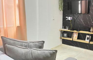 Loft Industrial - Perto da Fraga Maia, Moderno e Estiloso - Photo 1