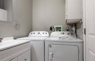 Historic CozySuites 4BR 2BA with a modern touch - Foto 33