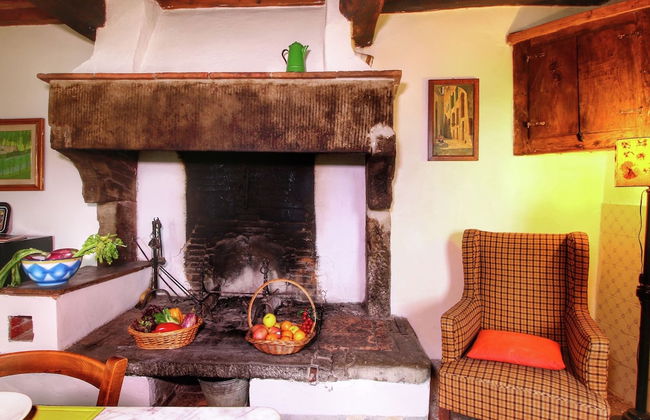 Apartment in a Farmhouse With Swimming Pool - Photo 45