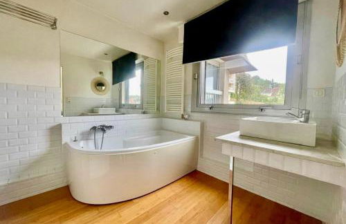 Le Papillon F3 moderne avec terrasse et parking - Foto 5