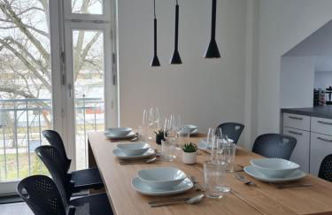 Penthouse in Villa am Wasser + Parken + WLAN + Netflix +Kamin - Foto 7