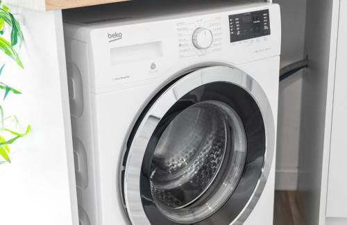 Stylish Two Bed Apartment -Cradley Health - Smart Tv - Netflix - Parking 27BC - Foto 22