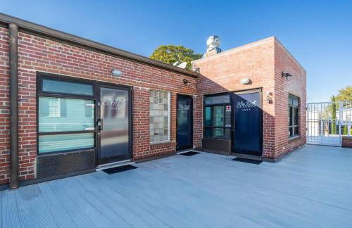 Why Knot Getaway…Rooftop with WaterView! Unit F - Foto 6