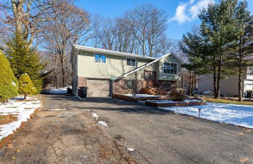 The Woodland Escape Pool Table Fire Pit 4 BD - Foto 36