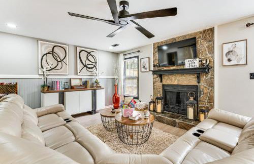 4 Mi to Airport: Atlanta Home w/ Deck & Hot Tub - Foto 2
