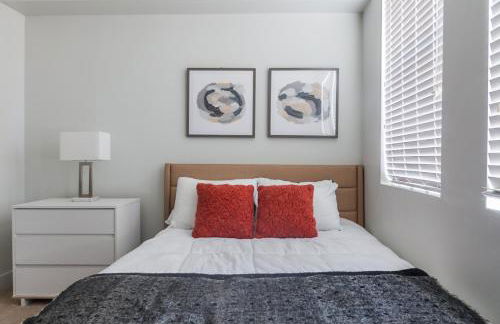 Landing Beautiful 1BD Pool Gym - Foto 41