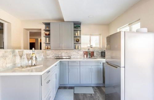 Independent Unit in Luxury Hillsborough Retreat Pool, Hot Tub and Views - Foto 16