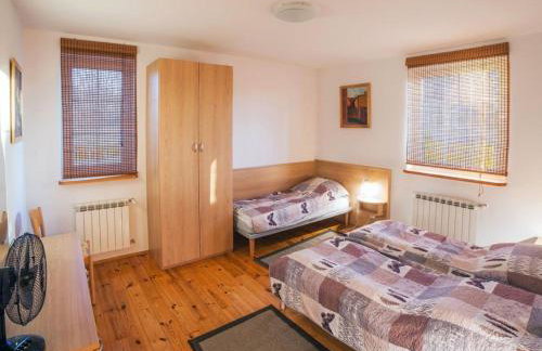 Apartment Gemütliche Ferienwohnung im Grünen am See by Interhome - Foto 8